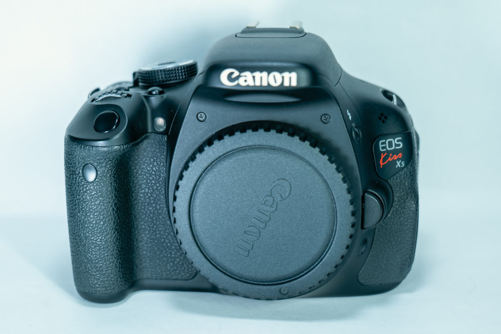 KISS X5 正面画像