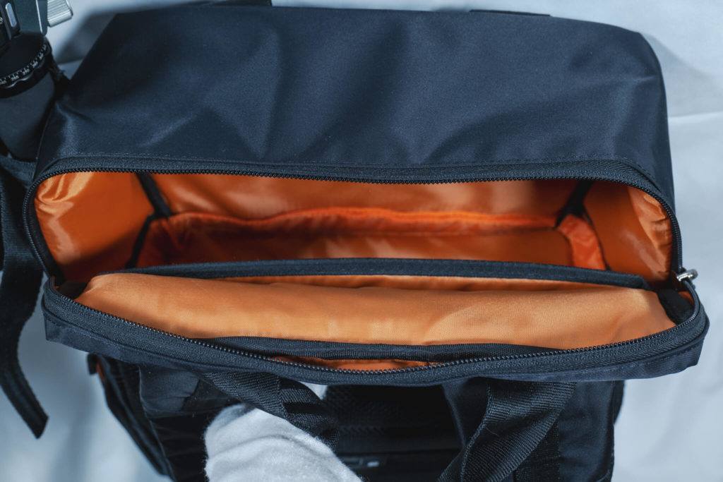 ハクバ プラスシェル ブロス バックパック M上側内部２