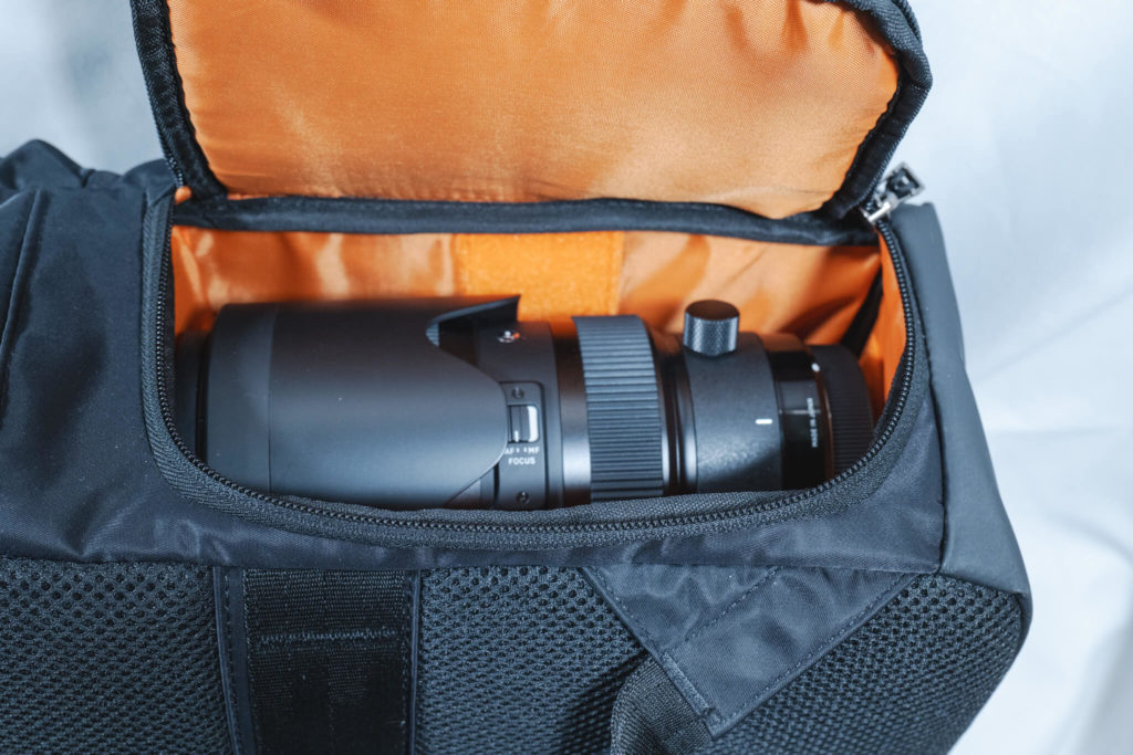 ハクバ プラスシェル ブロス バックパック カメラ収納状況2